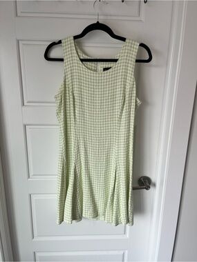 Vintage 1990’s Sleeveless Light Green Gingham Dress